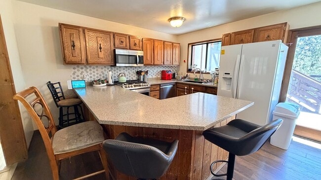 Building Photo - 54061 Linger Ln