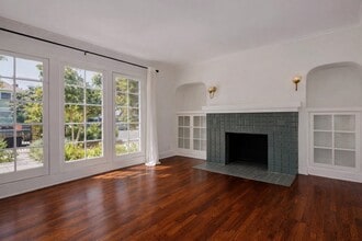 Building Photo - 2345 W 21st St