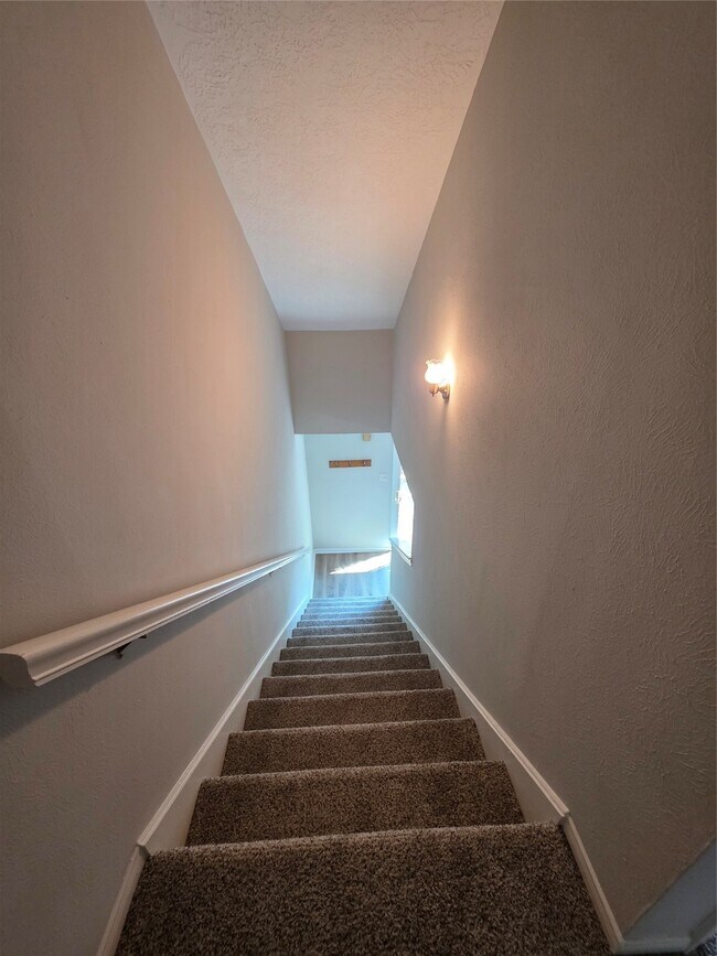 Building Photo - 1969 Country Village Blvd