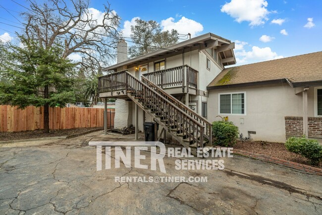 Building Photo - 2931 Myrtle Ln