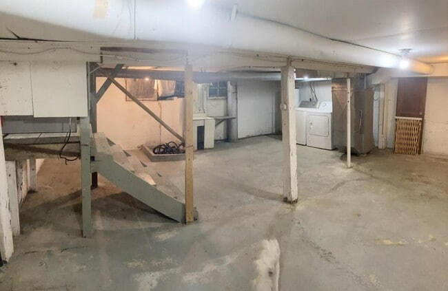 Building Photo - 604 S Fillmore St