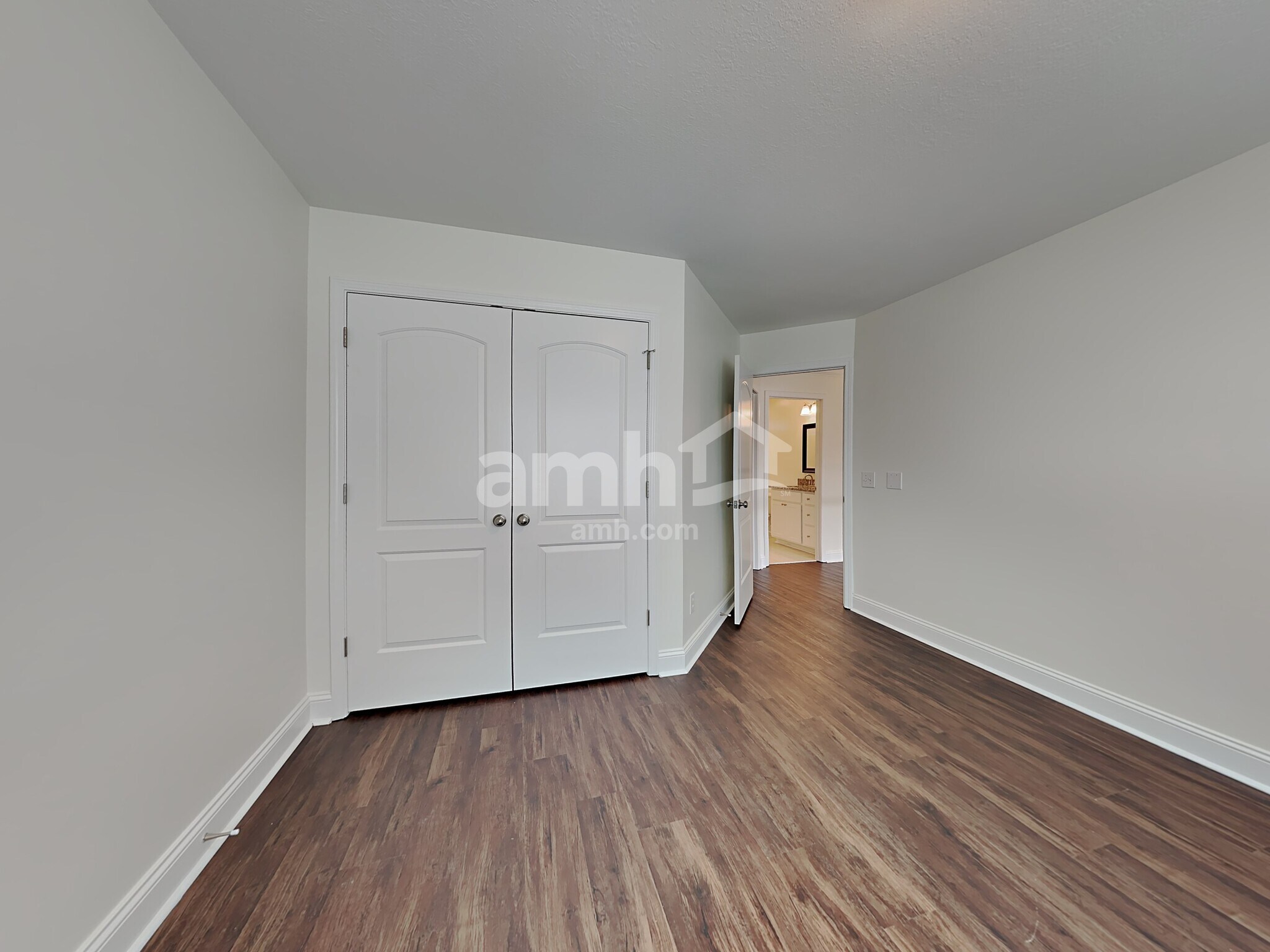 Building Photo - 27 Winslow Cir