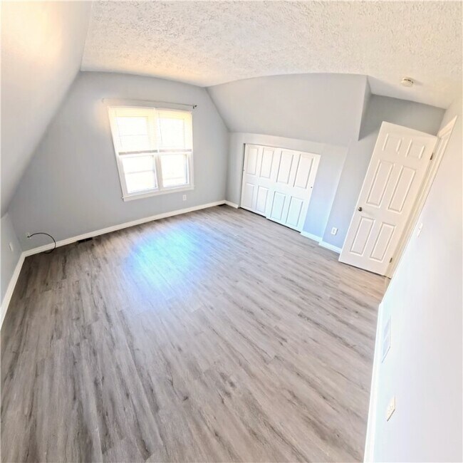 Building Photo - 14 Atkinson St