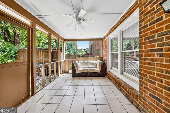 Building Photo - 6117 Queen Anne Ct