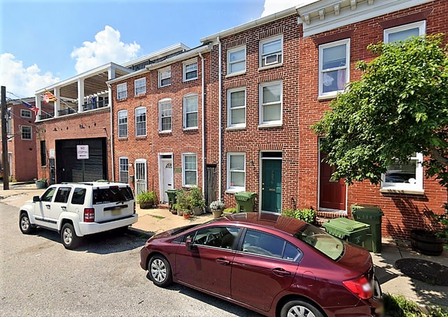 Primary Photo - Quaint & Cozy 2 BR 2 BA in Fells Point/Canton Neighborhood Overlooking River