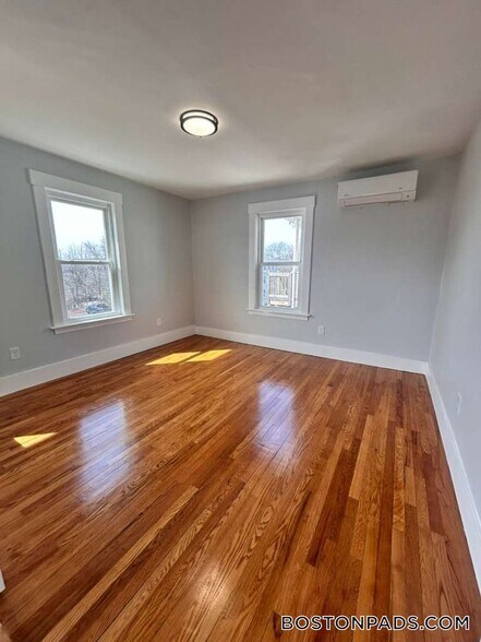 Building Photo - 67 Fairlawn Ave