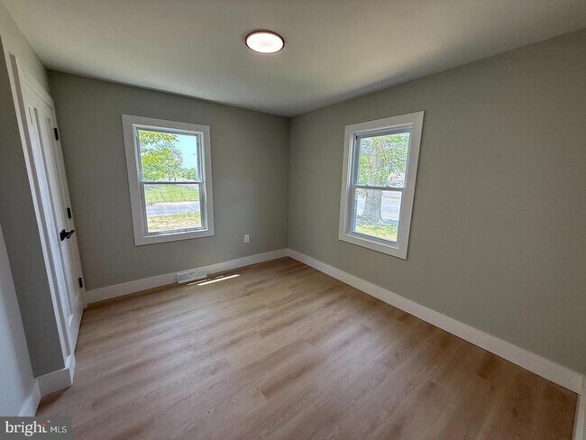 Building Photo - 1110 NJ-77