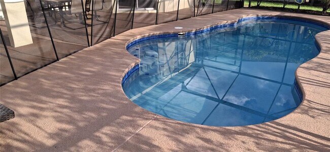 Building Photo - 500 Orista Dr