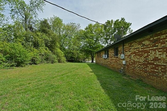 Building Photo - 1715 Cloudburst Cir