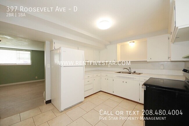 Building Photo - 397 Roosevelt Ave