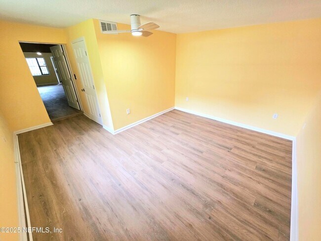 Building Photo - 4951 Dallen Lea Dr