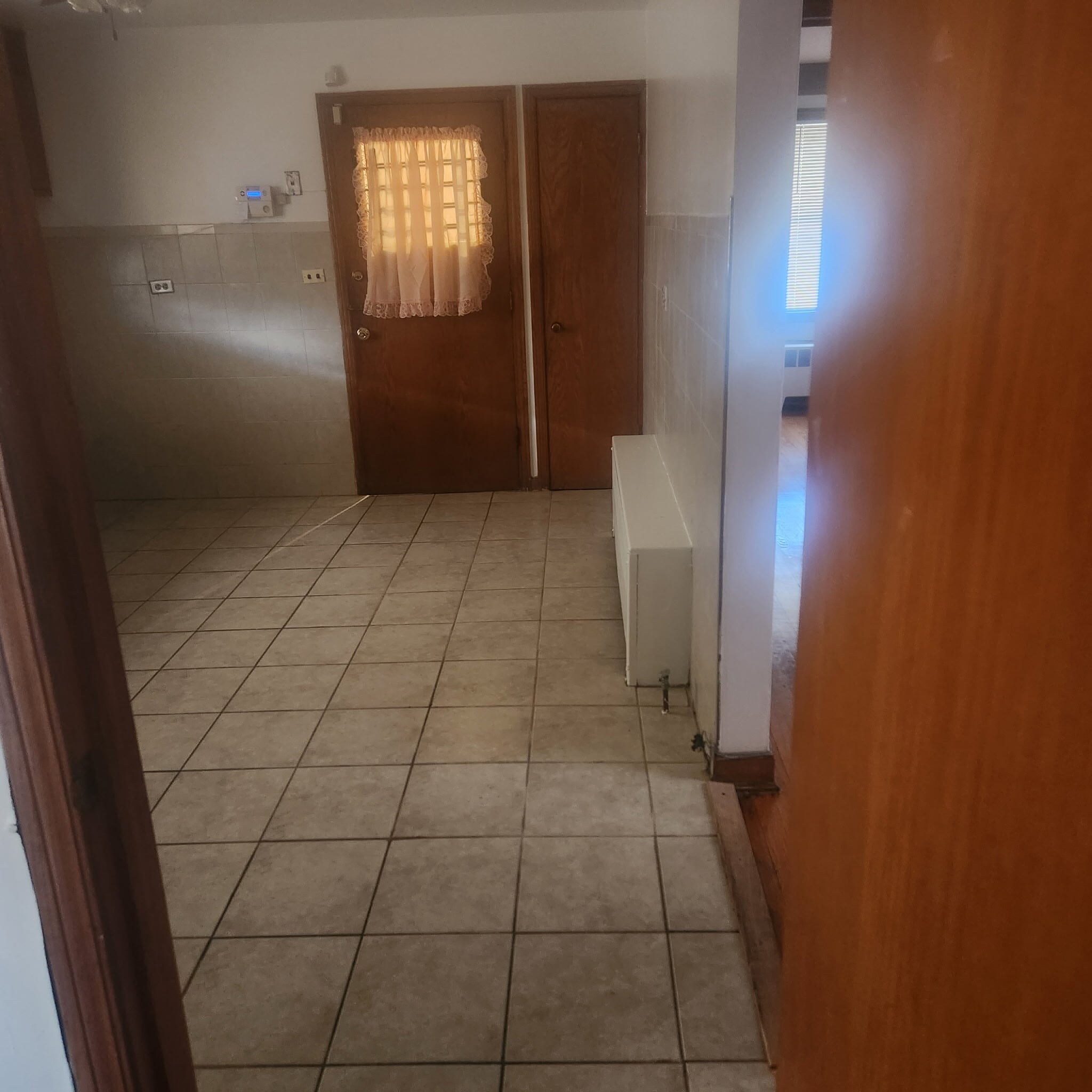 Building Photo - 6656 S Fairfield Ave