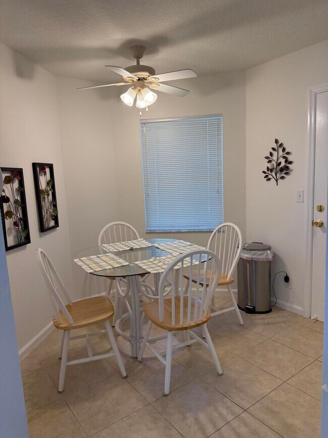 Building Photo - 809 Ocean Dunes Cir