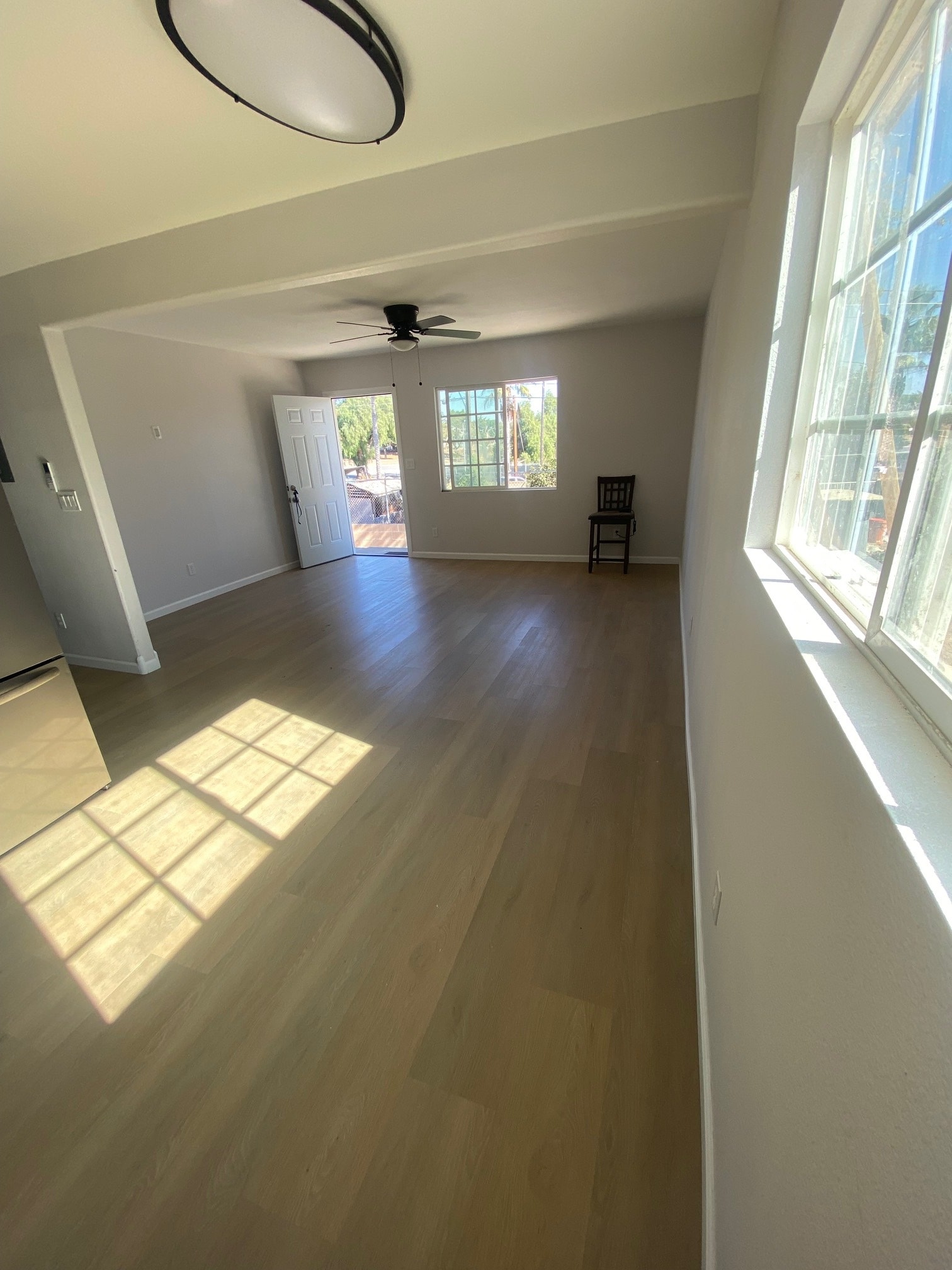 living room v3 - 3988 Teak St