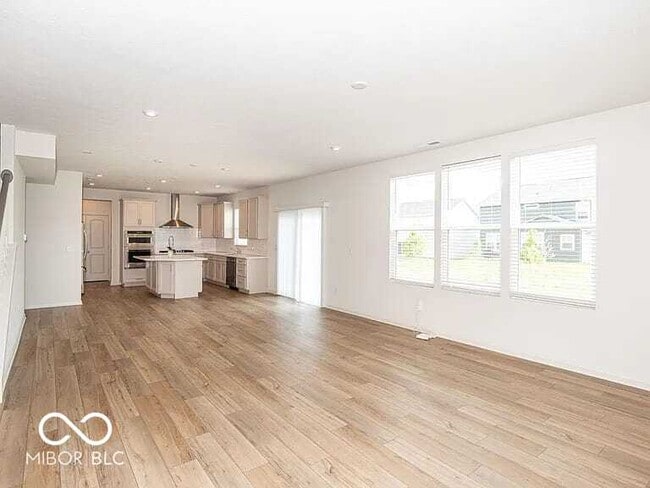 Building Photo - 5403 Veranda Dr