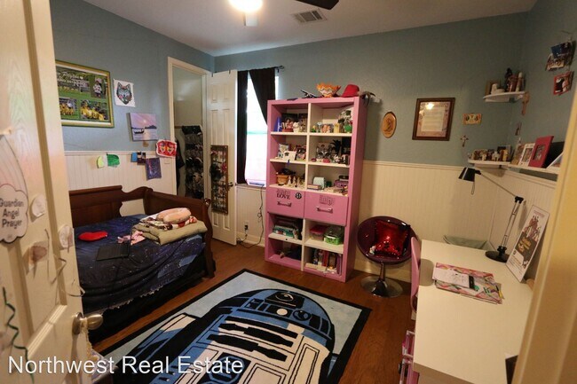 Building Photo - 4 br, 2.5 bath House - 11206 Burnt Sienna