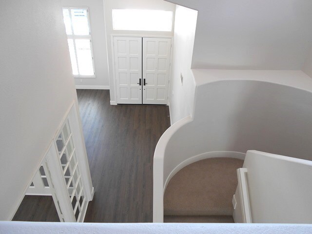 Building Photo - Stunning Home in Gated Community of Southridge Oceanside!