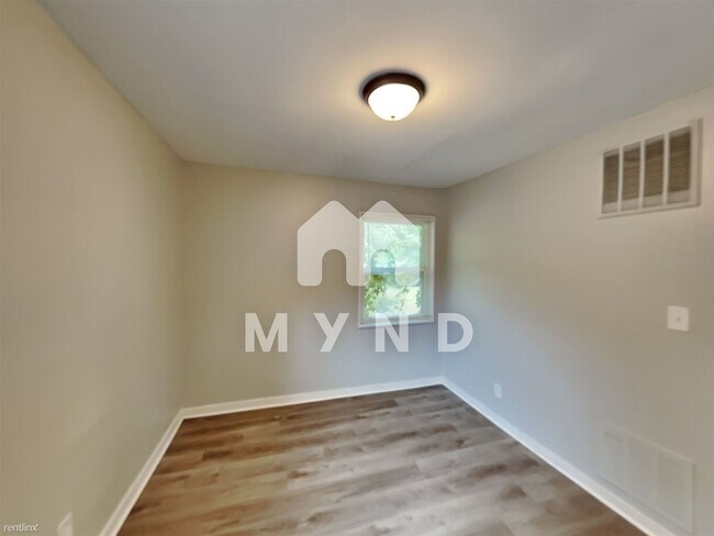 Building Photo - 2 br, 1 bath House - 1200 Daniel Dr