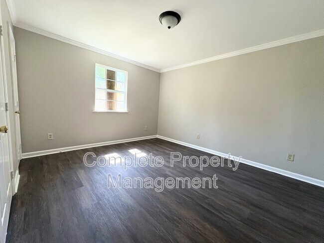 Building Photo - 820 17th St Ensley