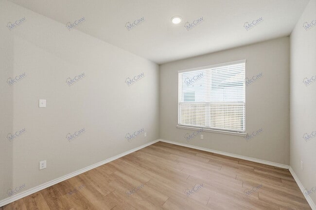 Building Photo - 2335 High Pln Ln