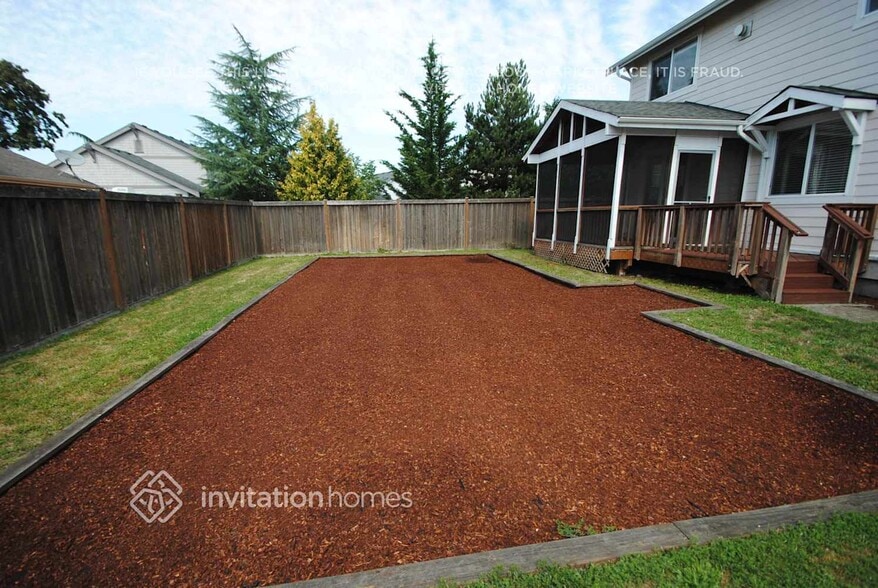 Building Photo - 28315 143rd Pl SE