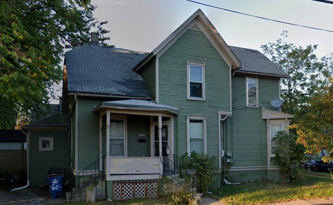 Building Photo - 604 9th St