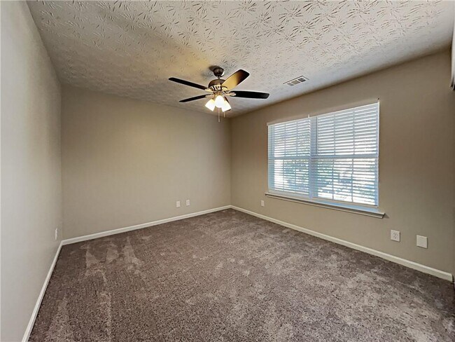 Building Photo - 227 Weatherstone Pointe Dr