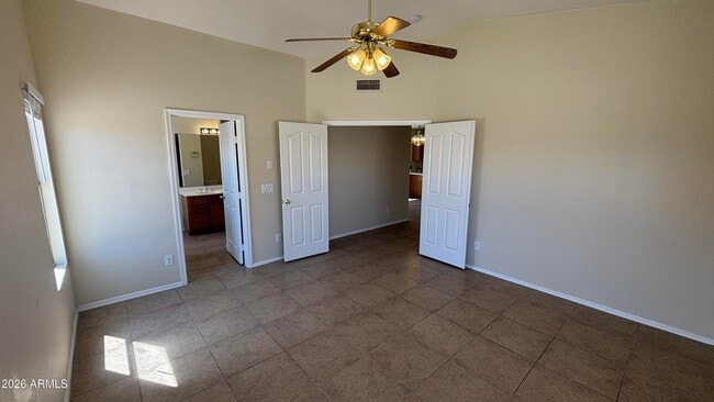 Building Photo - 12721 W Palm Ln