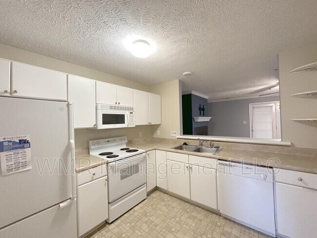 Building Photo - 410 Bubble Creek Ct