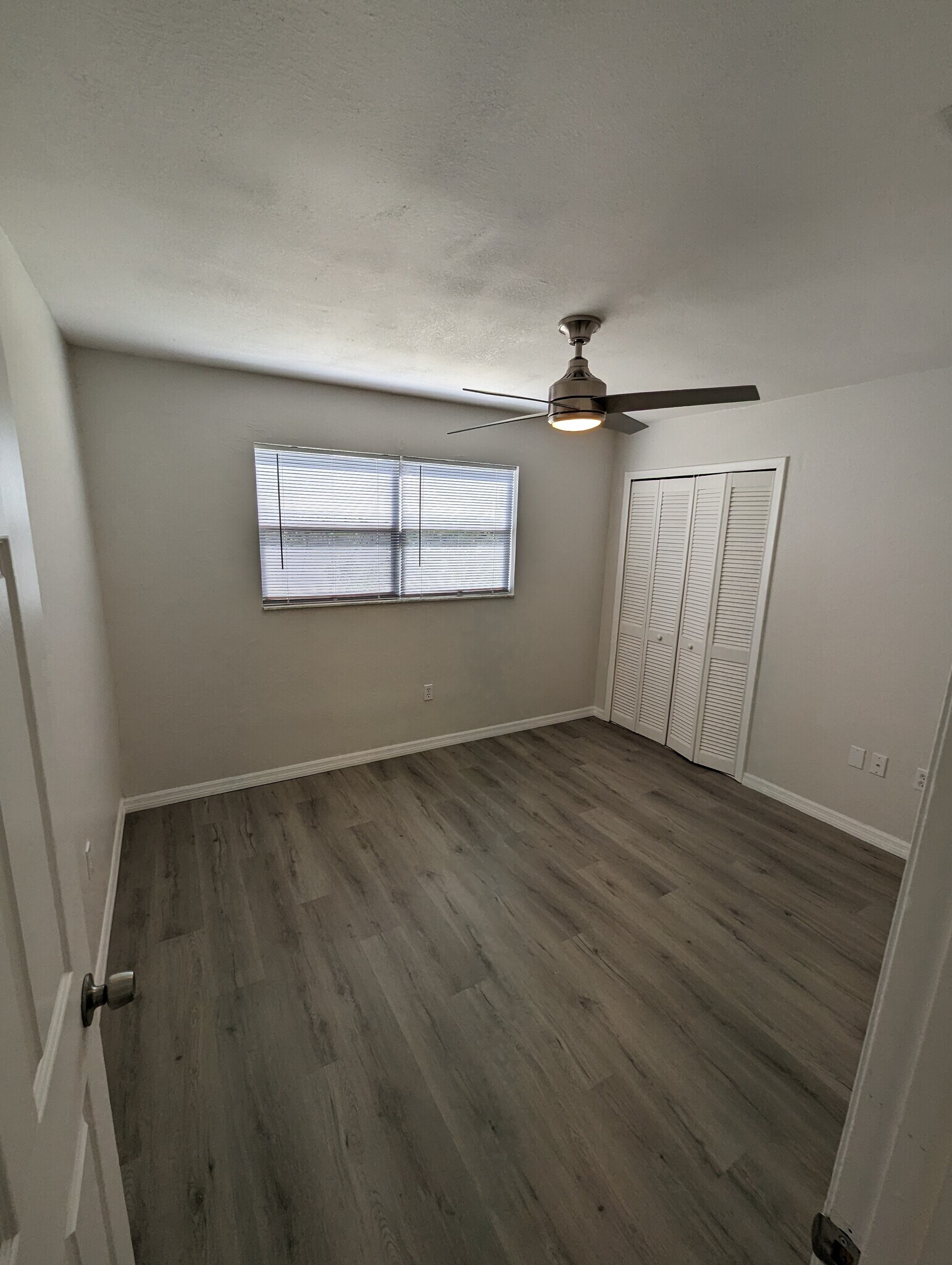 Building Photo - 12812 129th Ave