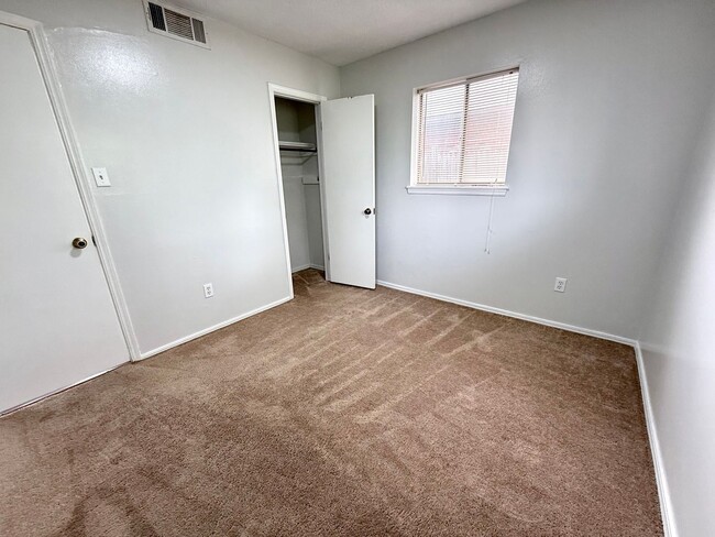 Building Photo - Great 3BD 1.5BA Home in Edmond!!