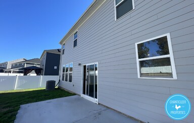 Building Photo - 143 Potomac River St