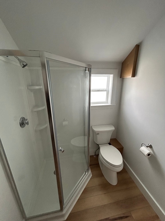 Building Photo - 11 Middle