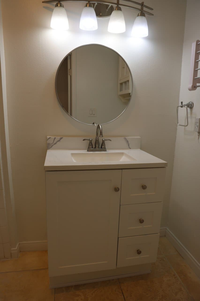 Building Photo - 5403 Newcastle Ave