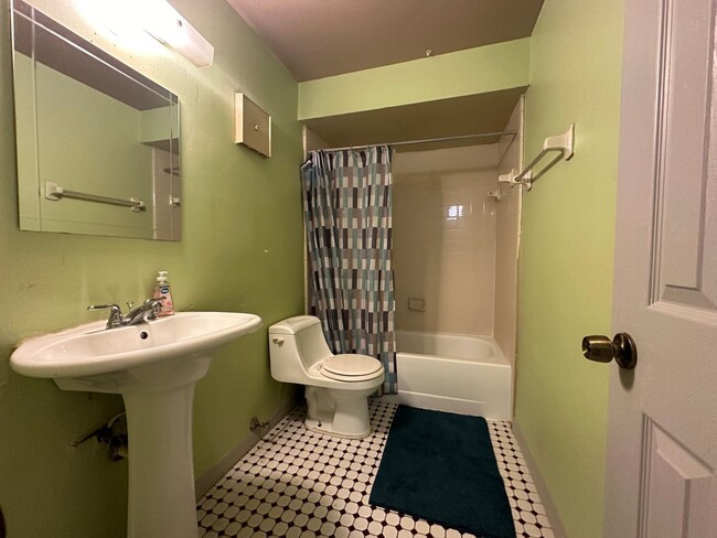 Building Photo - 12270 Fox Hound Ln