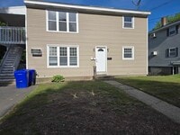 Building Photo - 137 Waterman St
