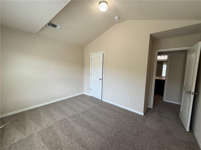 Building Photo - 1045 Township Cir