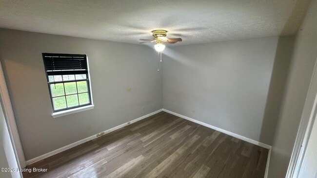 Building Photo - 5807 Larkgrove Dr