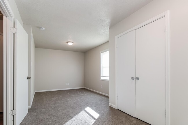 Building Photo - 4014 Stowe St
