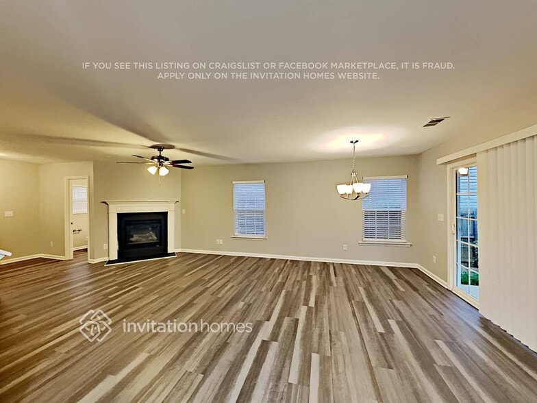 Building Photo - 4396 Stone Mountain Dr