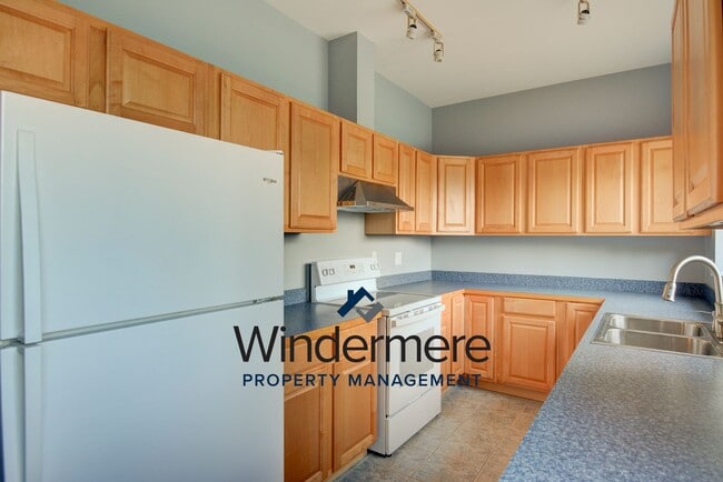 Building Photo - 1 Bed 1 Bath newly remodeled with Large shop **$500 off first months rent**