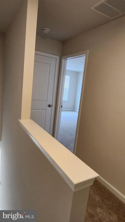 Building Photo - 12 Nelsons Wy