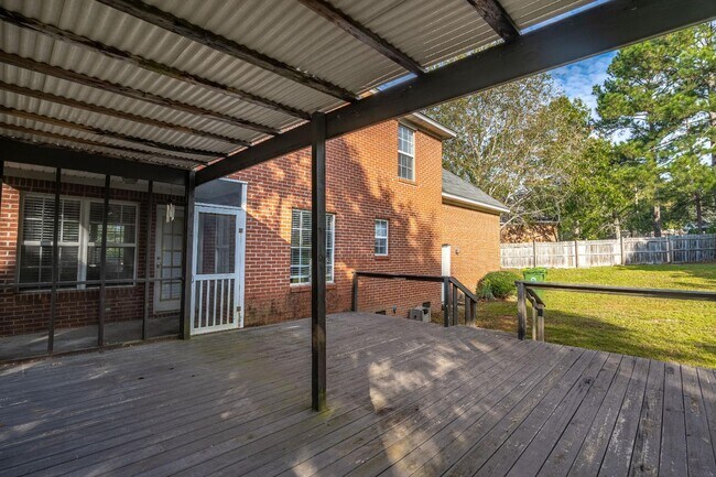 Building Photo - 509 Holly Ridge Ln