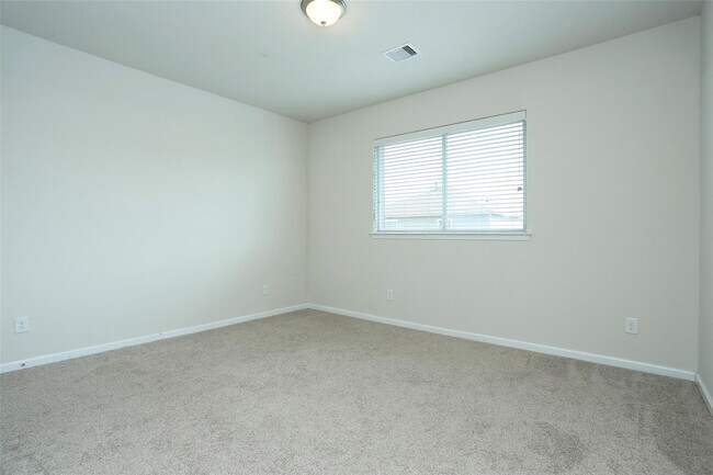 Building Photo - 13823 Leabrandon Ln