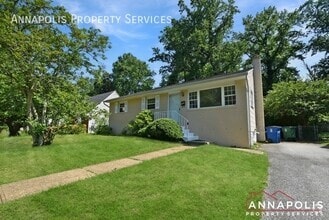 Building Photo - 747 Warren Dr
