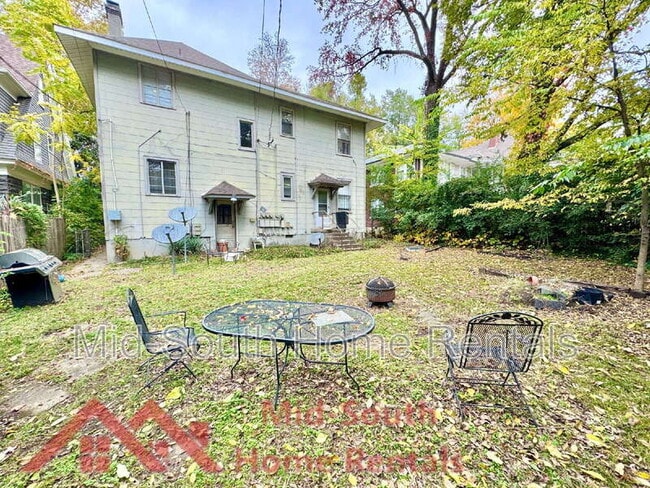 Building Photo - 1277 Carr Ave