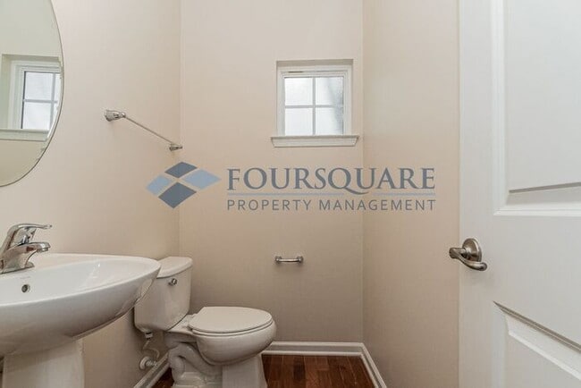 Building Photo - Spacious 3-Bed End Unit Townhome with 2-Car Garage & Private Patio | Prime Kitts Creek Location