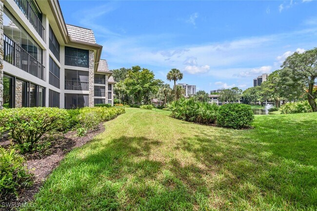 Building Photo - 5950 Pelican Bay Blvd