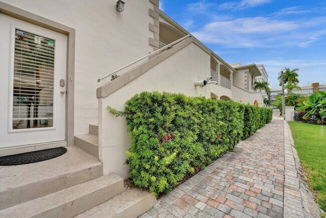 Building Photo - 37 Hendricks Isle