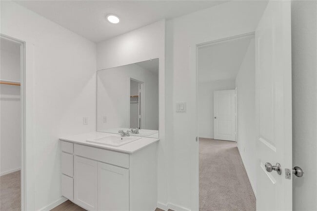 Building Photo - 263 Ottawa Way